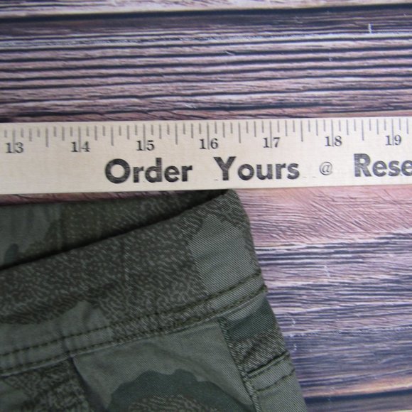 Denizen Levi's Mens NEW NWT Large Green Camo Jogger Pants Athletic - Picture 8 of 10